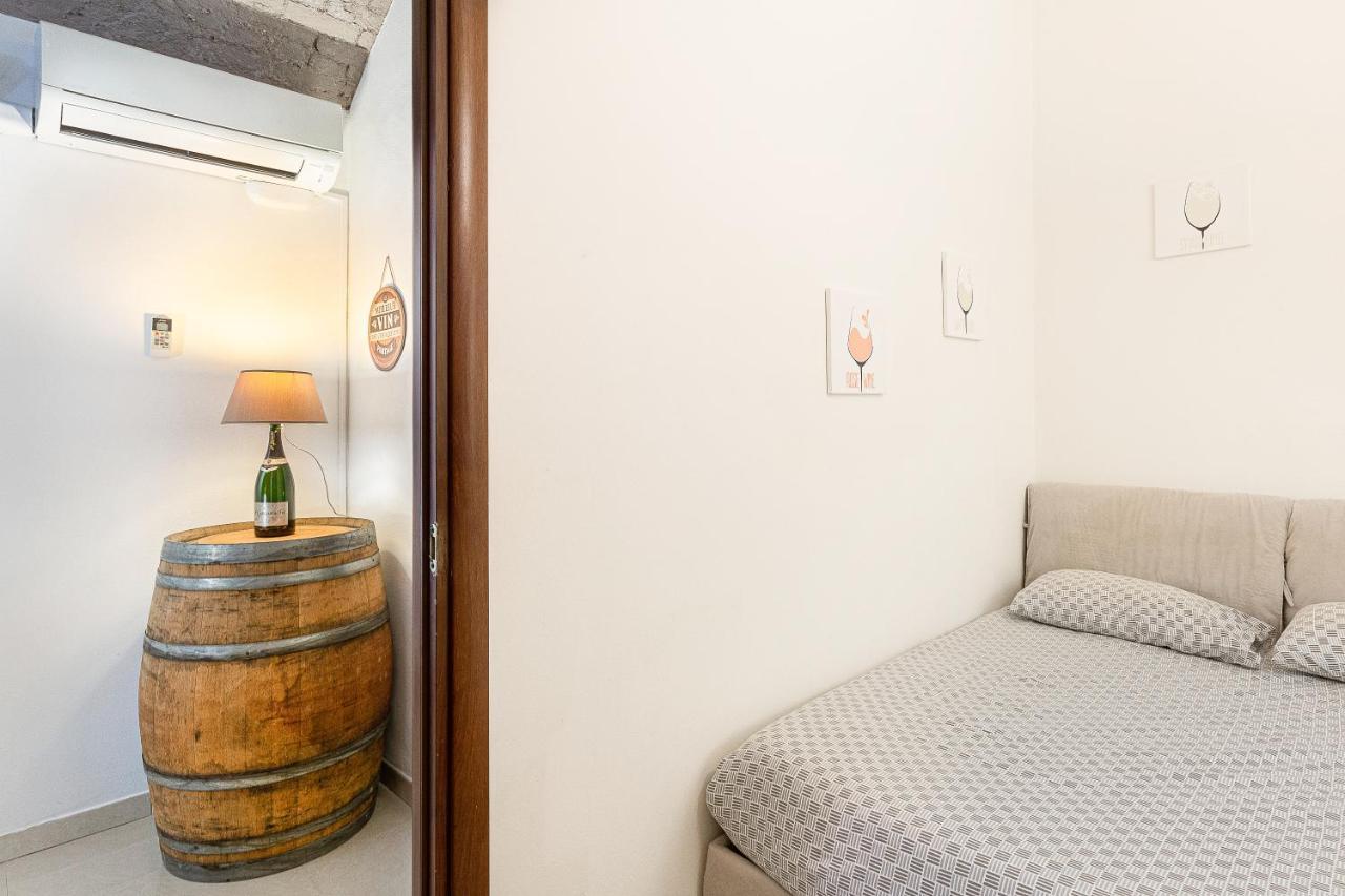 La Cantinetta Di Milano - The Wine Cave In Milan, Huge 110Sqm Apartment Next To Central Station Exteriör bild