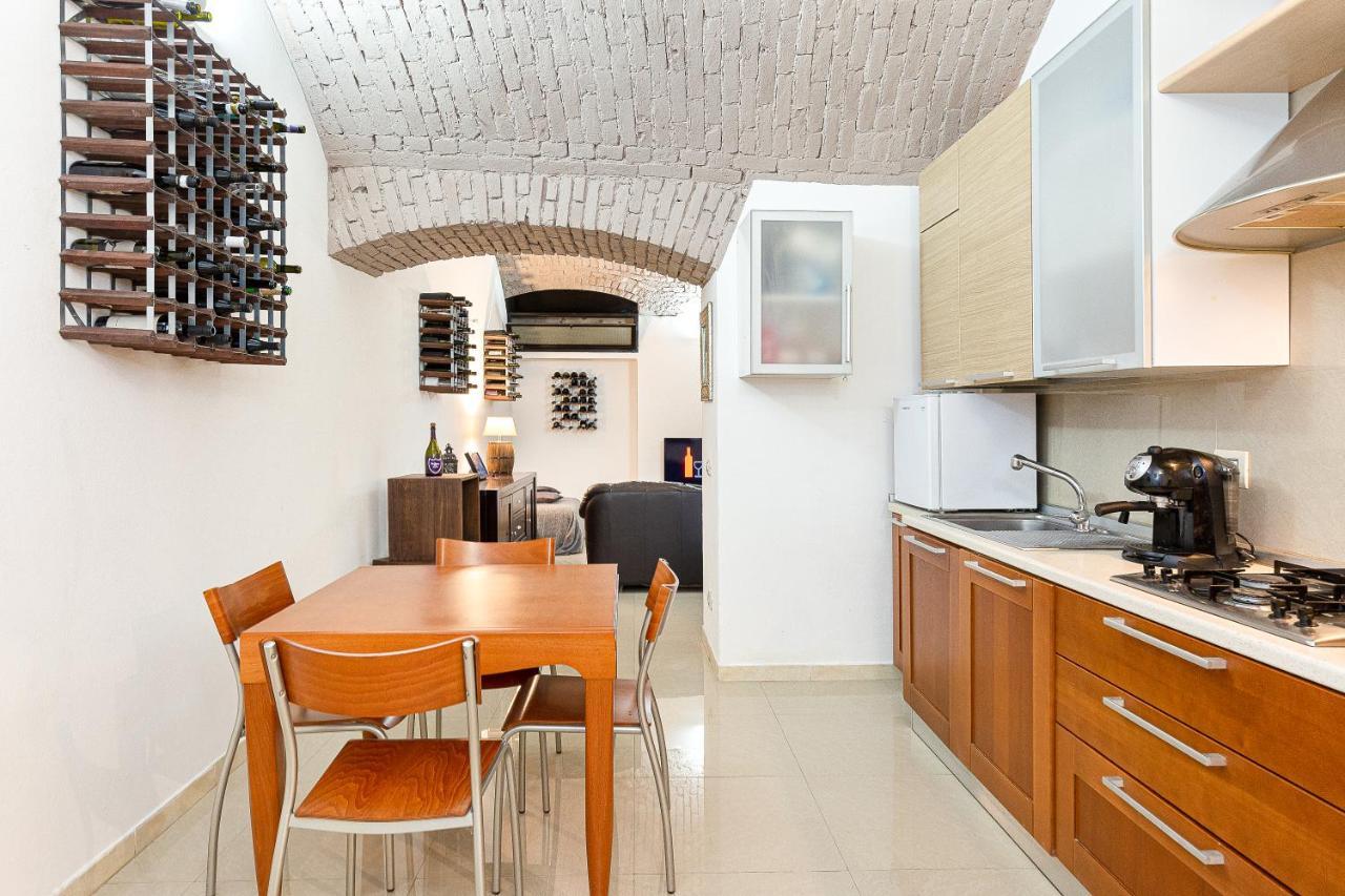 La Cantinetta Di Milano - The Wine Cave In Milan, Huge 110Sqm Apartment Next To Central Station Exteriör bild