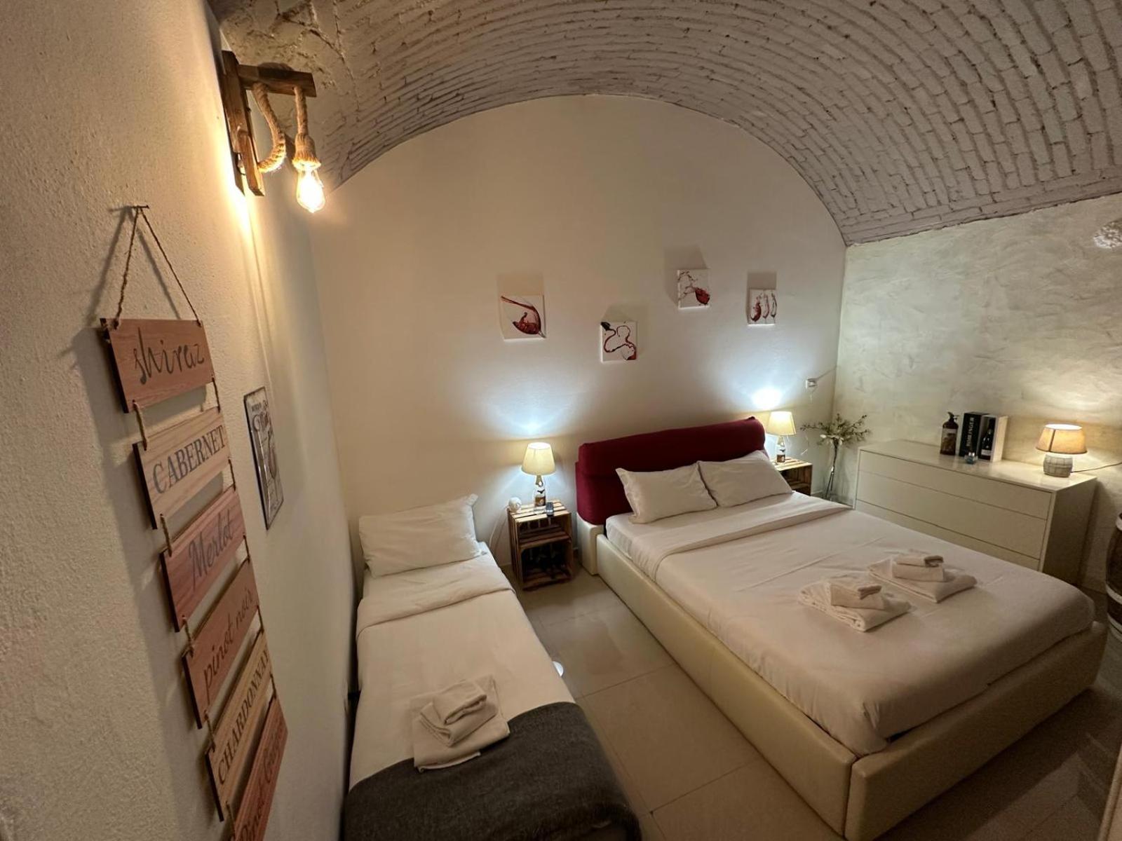 La Cantinetta Di Milano - The Wine Cave In Milan, Huge 110Sqm Apartment Next To Central Station Exteriör bild